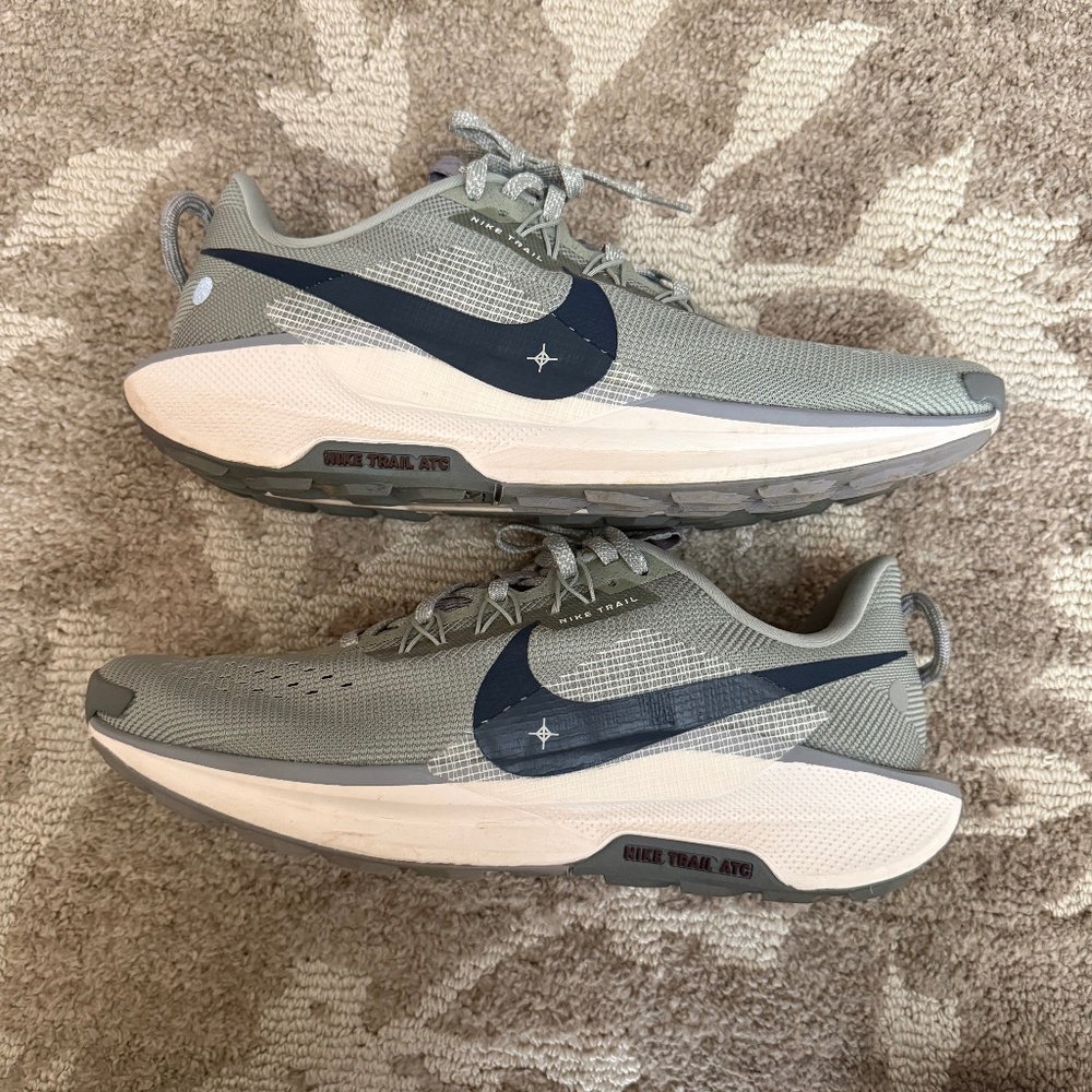 Nike Pegasus Trail 5 Men's Running Shoes Size 11